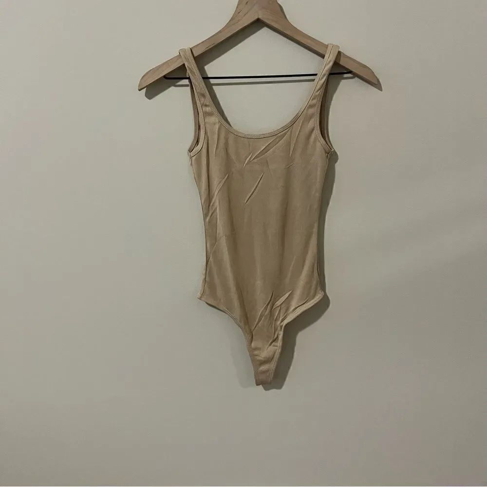 Lulu’s  Ribbed Bodysuit, NEW with tags, size XS beige